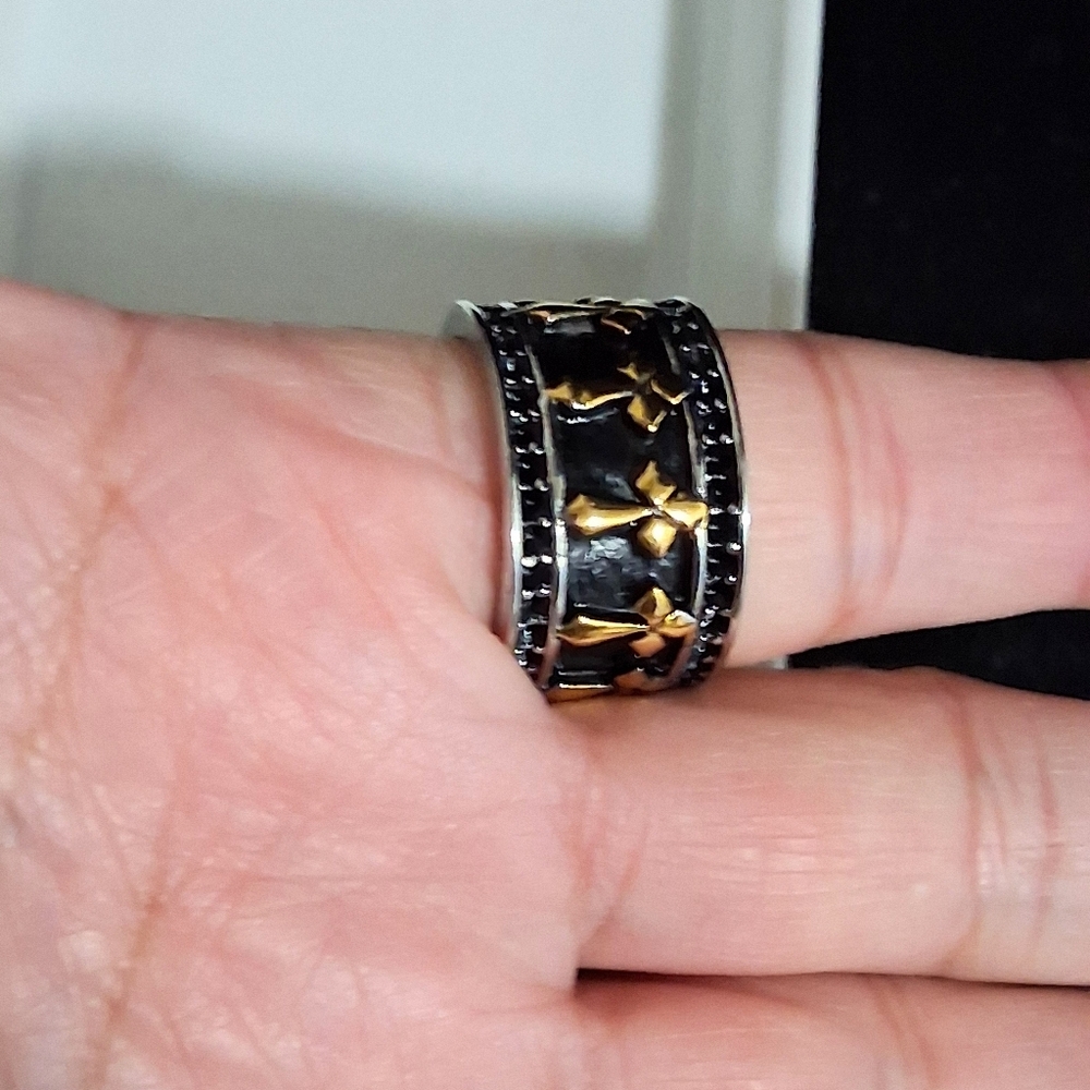 GOTHIC CROSS RING STAINLESS STEEL SIZE 9 - Picture 4 of 5